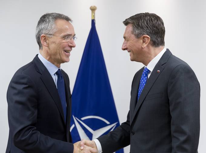 Predsednik Republike Slovenije in vrhovni poveljnik obrambnih sil Borut Pahor in generalni sekretar zaveznitva NATO Jens Stoltenberg